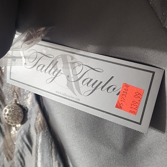 Tally Taylor Coat/Dress - Picture 9 of 9